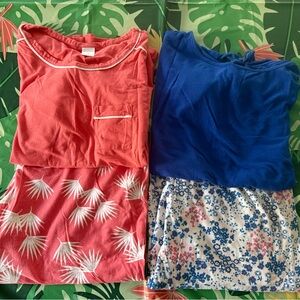 Liz Claiborne 2 Sets of Tops Capris Floral Coral Blue Pajamas size Small S